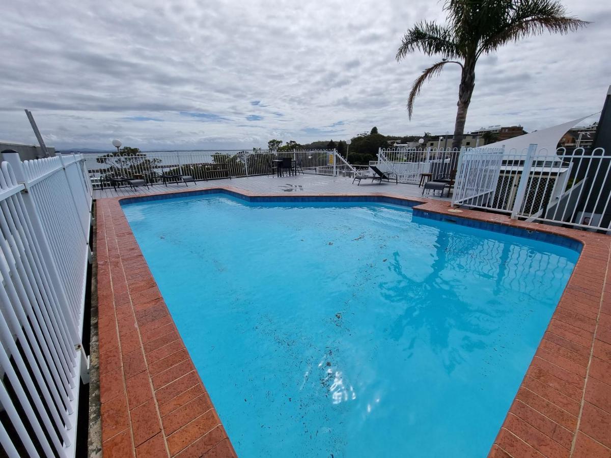 Nelson Towers Motel & Apartments Nelson Bay Exterior photo