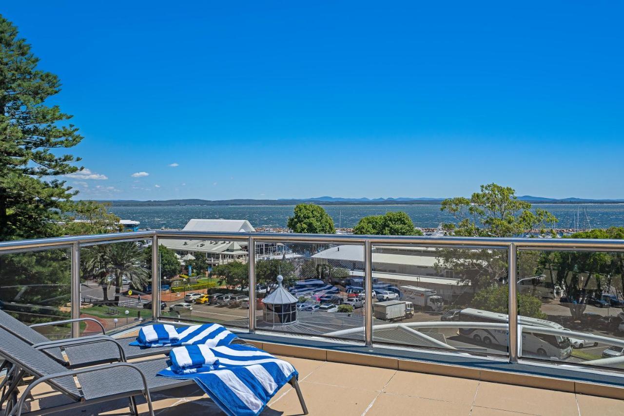 Nelson Towers Motel & Apartments Nelson Bay Exterior photo